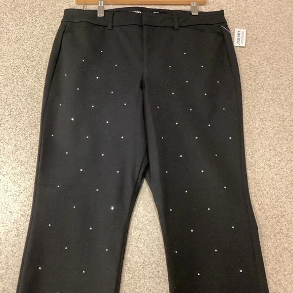 Old Navy Black Rhinestone High Rise Pixie Skinny Pants - Picture 5 of 11